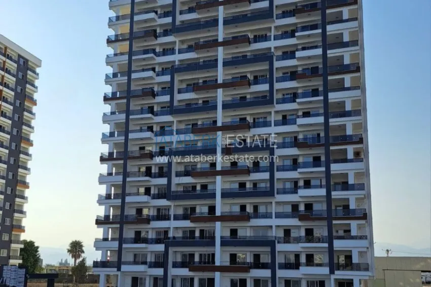 One bedroom apartment in a complex with a large area — Mersin, Tomyuk 2