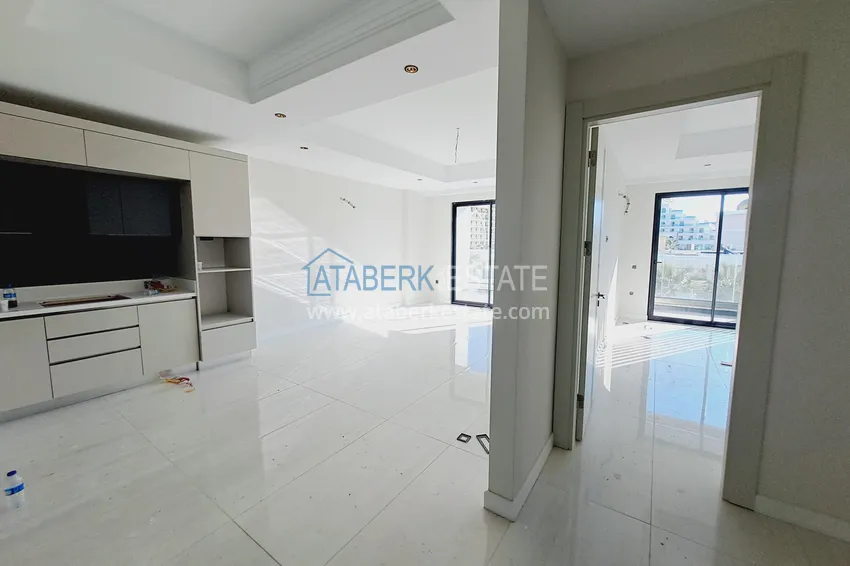 Purchase  Spacious one-bedroom apartment 89 m2 in a luxury hotel complex — Alanya, Turkler district 1 