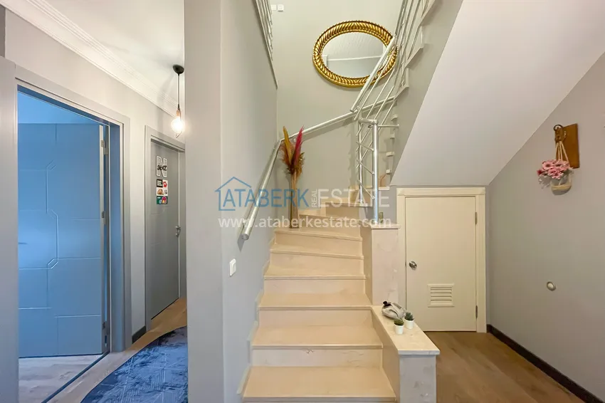 Purchase  A four-room duplex with furniture in the Oba area is a spacious option for a comfortable life 28 