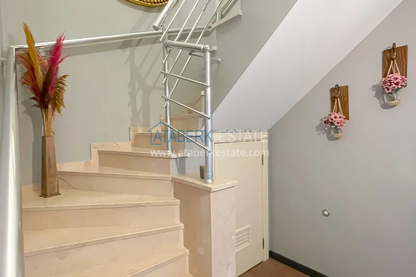 Purchase  A four-room duplex with furniture in the Oba area is a spacious option for a comfortable life 29 