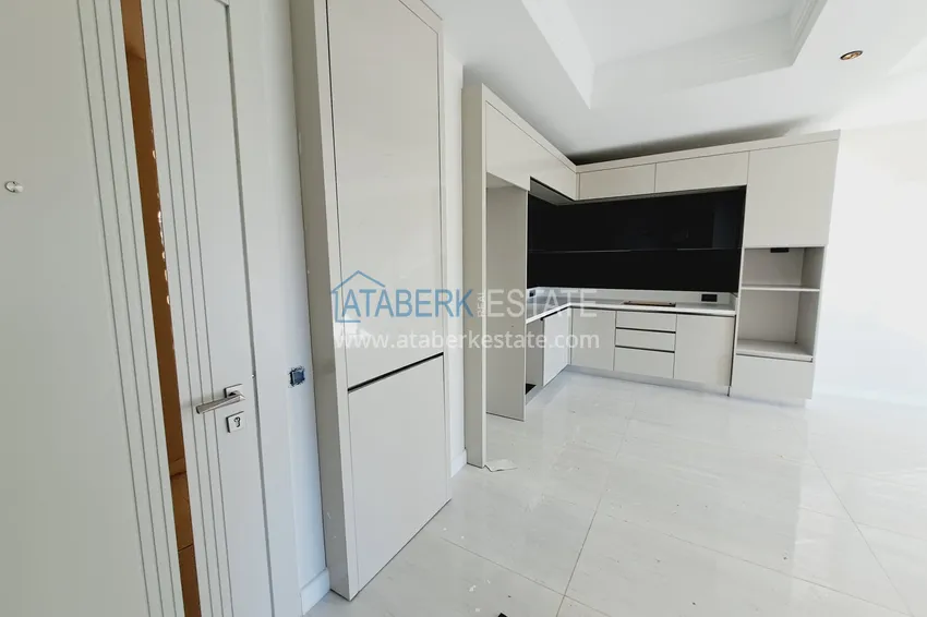 Purchase  Spacious one-bedroom apartment 89 m2 in a luxury hotel complex — Alanya, Turkler district 2 