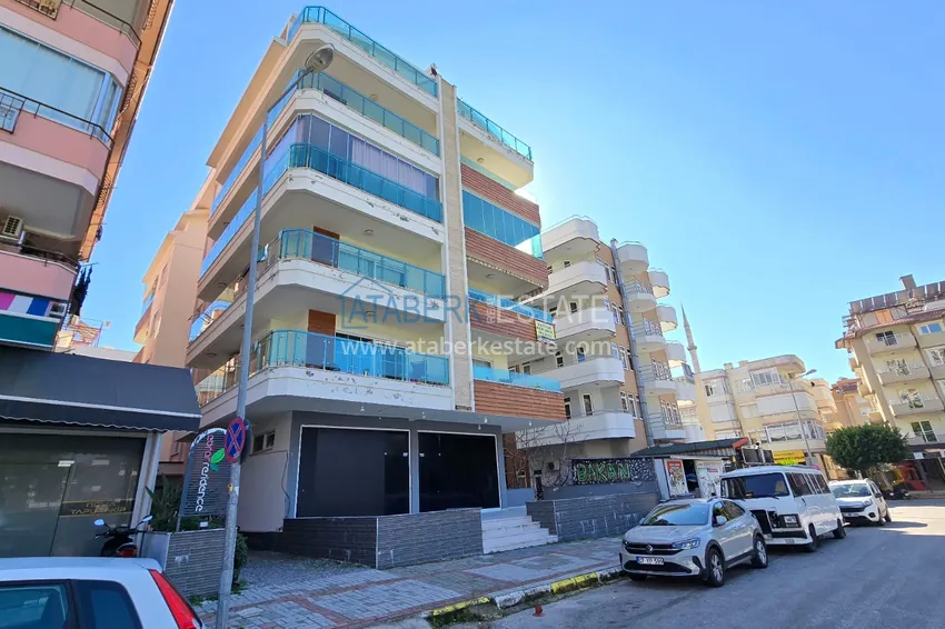 One bedroom apartment with furniture in the center of Alanya. Real estate with a residence permit 3 