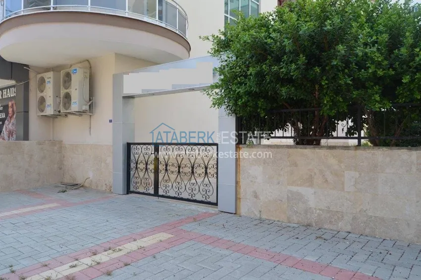 Two-bedroom apartment with furniture and sea view in Alanya, Mahmutlar district 2 