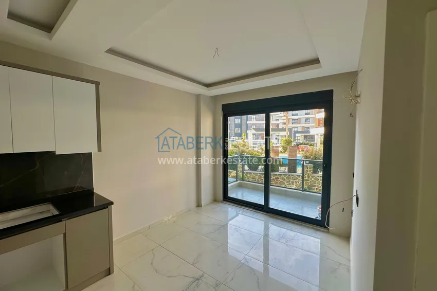 Purchase  One-bedroom apartment with a fine finish in Alanya Oba district 3 