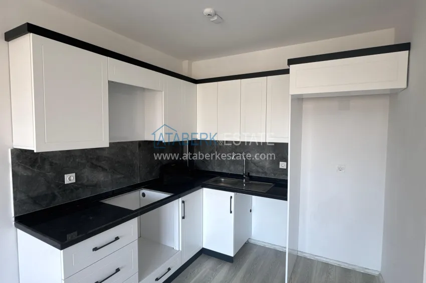 Purchase One bedroom apartment with a fine finish and two balconies — Mersin, Tomyuk 4