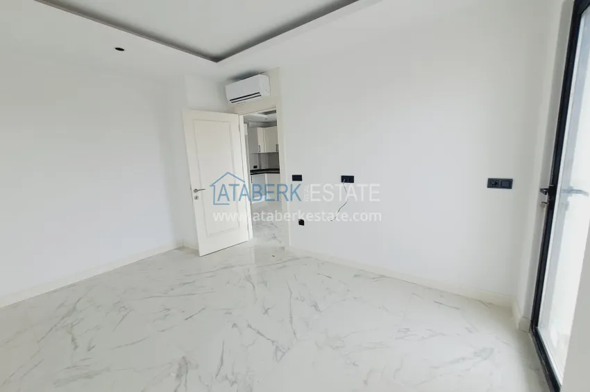 Purchase 1+1 apartment with sea view in the center of Alanya — Cleopatra beach area 5 