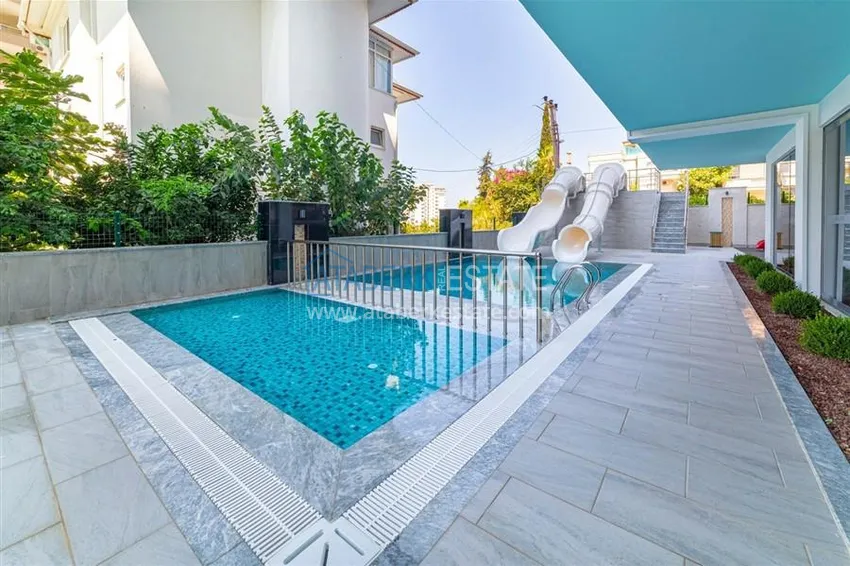 Stylish turnkey one-bedroom apartment from the owner in Alanya Mahmutlar district 5 