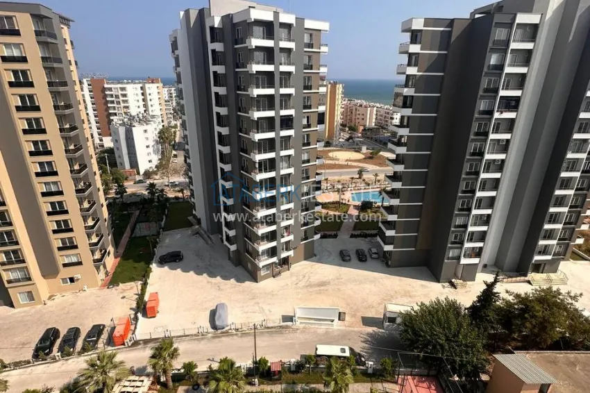 Purchase Furnished one-bedroom apartment in a new residential complex, Tomyuk district, Mersin 6 