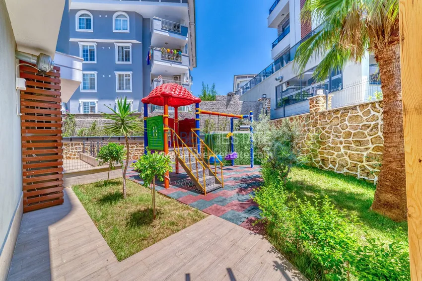 One-bedroom apartment with a fine finish in Alanya Oba district 8 