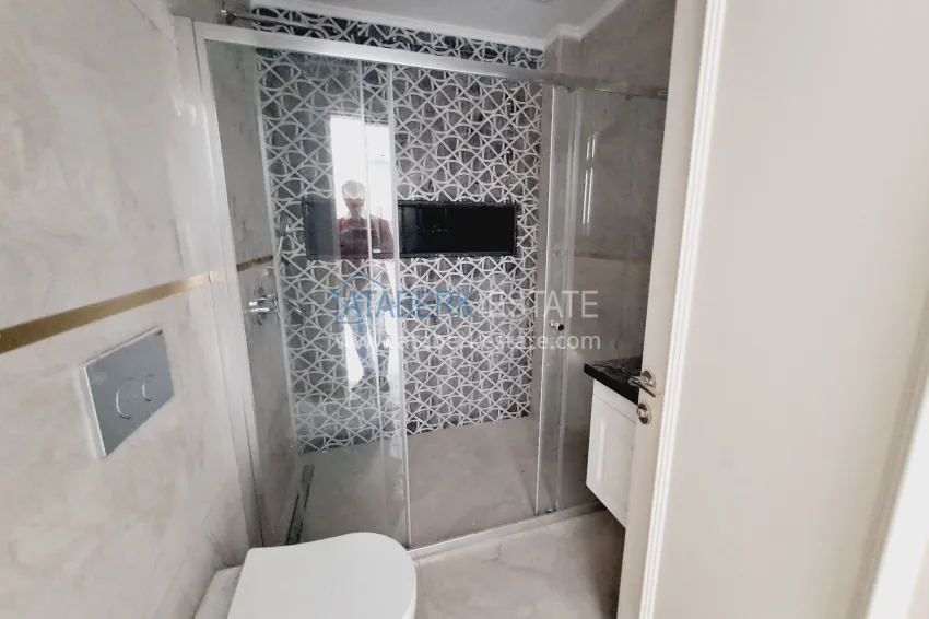 Purchase 1+1 apartment with sea view in the center of Alanya — Cleopatra beach area 6 