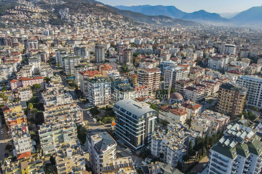 Real estate from the developer! Residential complex under construction in the center of Alanya, Cleopatra beach area 7 