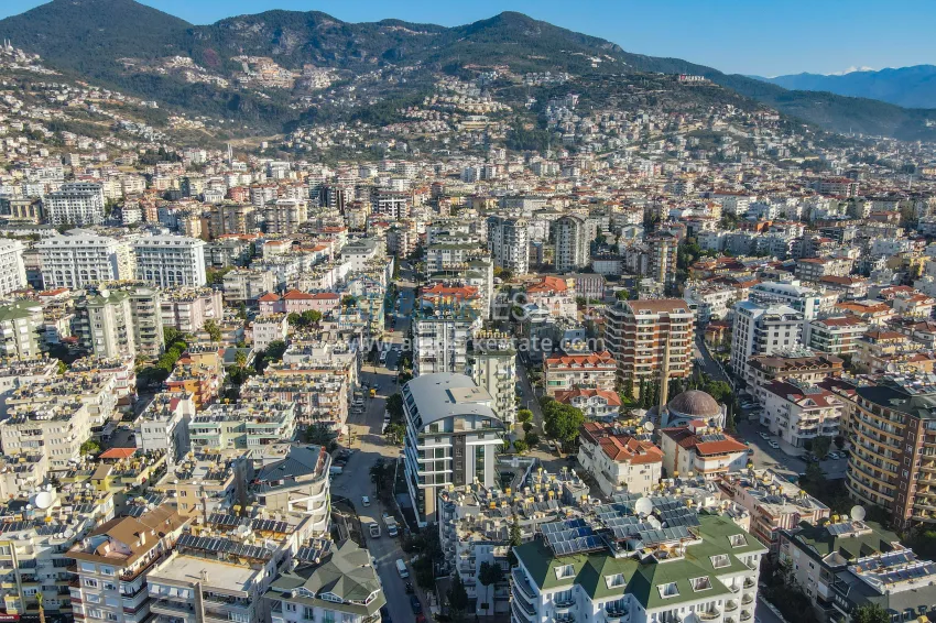 Real estate from the developer! Residential complex under construction in the center of Alanya, Cleopatra beach area 8 