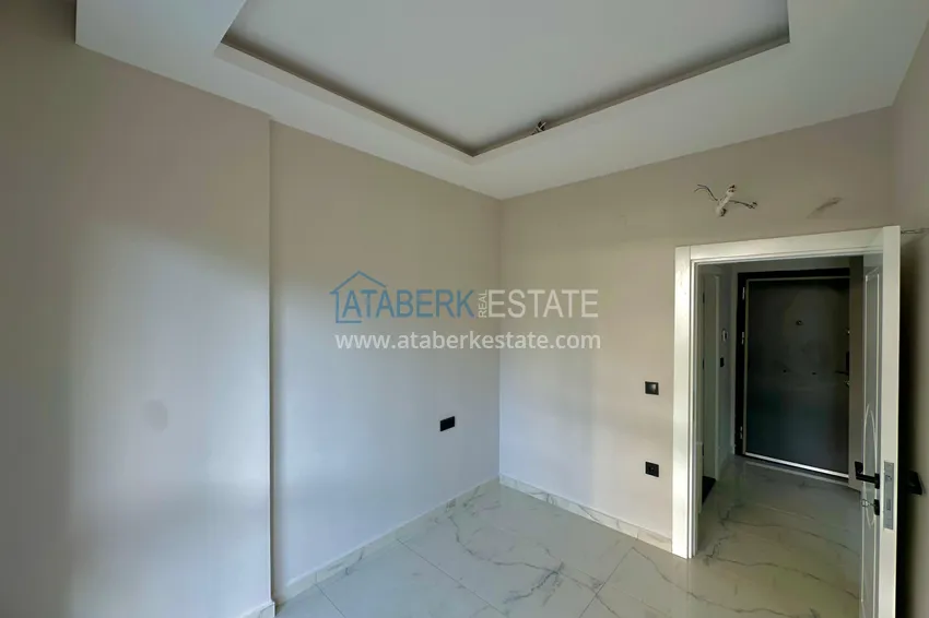 Purchase  One-bedroom apartment with a fine finish in Alanya Oba district 8 