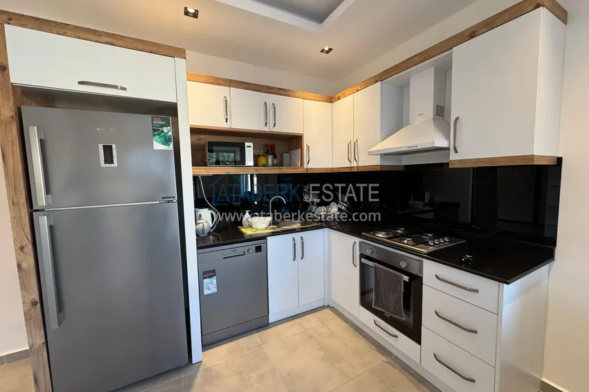 Purchase Stylish turnkey one-bedroom apartment from the owner in Alanya Mahmutlar district 8 