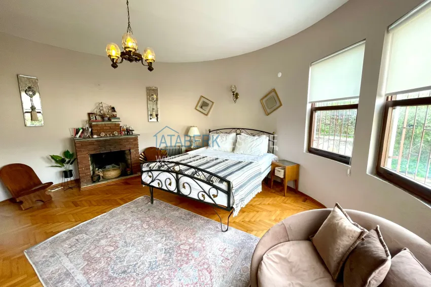 Purchase Three-room furnished apartment in the center of Alanya - in the historical part of Kale 8 