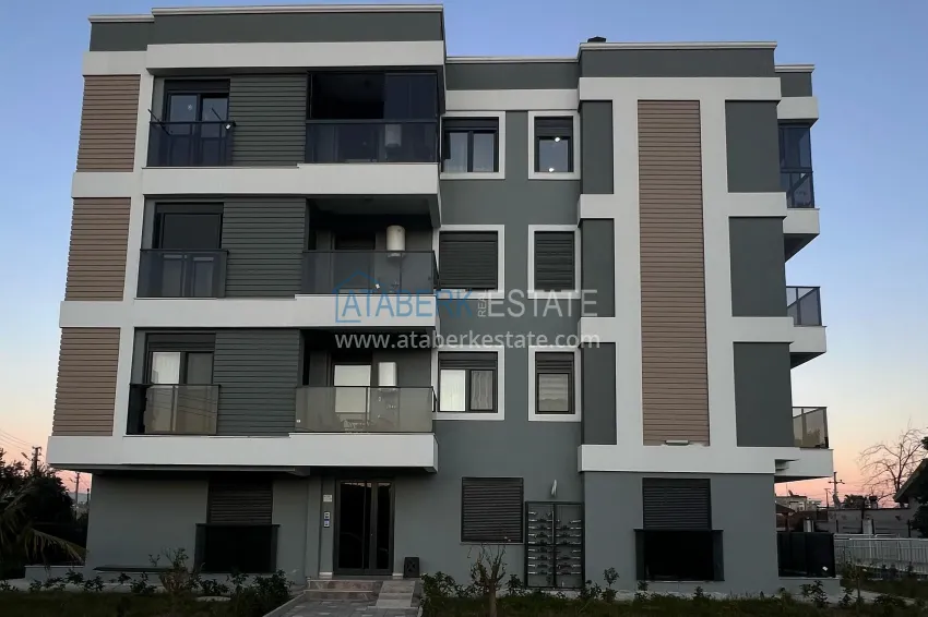 Three-room apartment from the owner in Antalya, Kepez district 1 