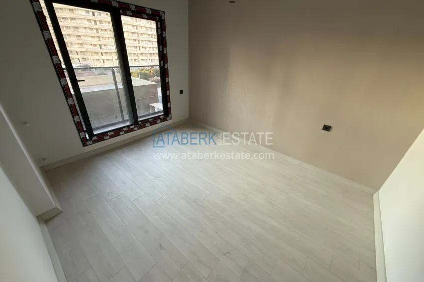 Purchase One bedroom apartment with a glazed balcony in a new complex - Tomyuk district, Mersin 12