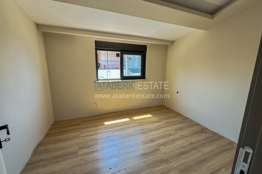 Purchase 4+1 panoramic penthouse duplex in the center of Alanya — the first coastal one, suitable for citizenship 13