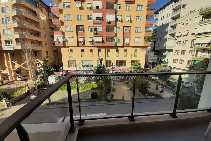 Purchase 1+1 apartment for rent in the center of Alanya — comfort and proximity to the sea No. 26 13 