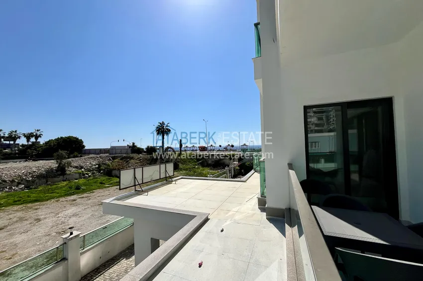 Purchase Turnkey 1+1 apartment with sea view in a complex on the beachfront — Mahmutlar, Alanya 15 