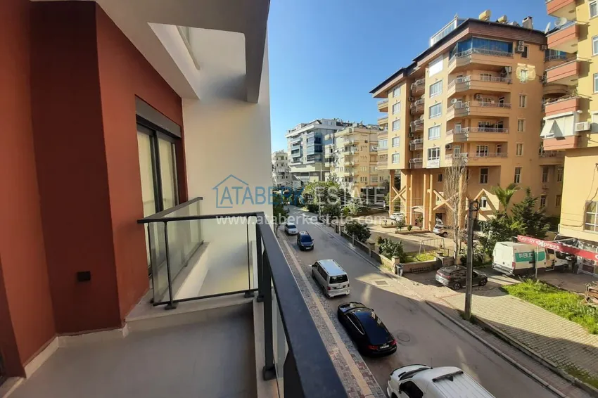 Purchase 1+1 apartment for rent in the center of Alanya — comfort and proximity to the sea No. 26 14 