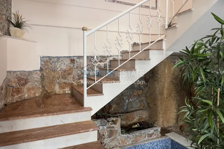 Three-level mansion in the historical center of Alanya - Kale 15