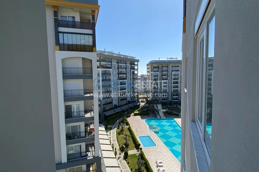 Purchase  1+1 furnished apartment for rent in a luxury residence near Incekum beach, Avsallar district — Alanya D43 16 