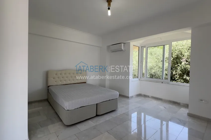 Purchase Three-level mansion in the historical center of Alanya - Kale 18