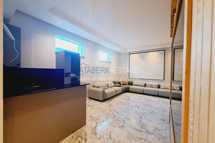 Purchase  Luxury real estate! Villas in Alanya — Incekum district. Suitable for citizenship 18 