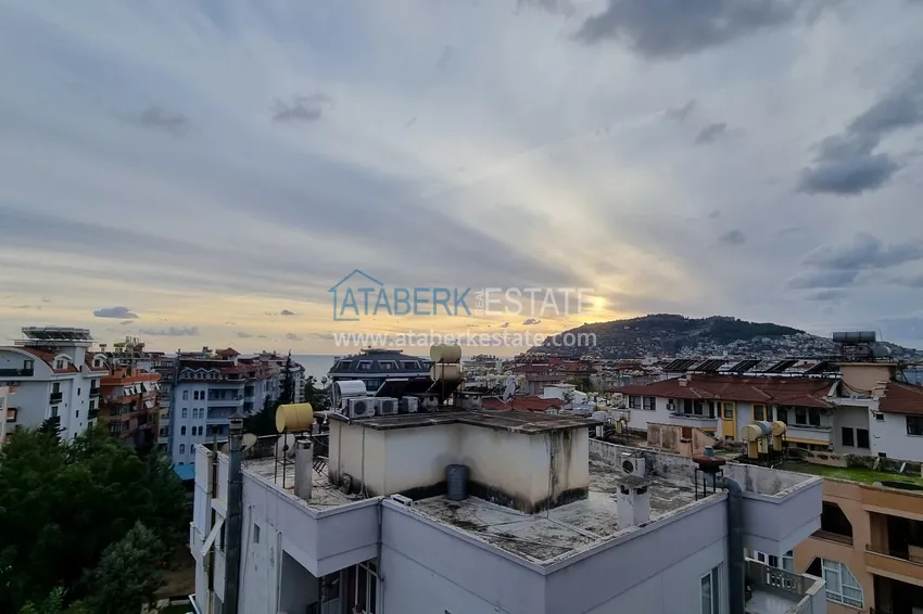 1+1 apartment for rent in the center of Alanya — comfort and proximity to the sea No. 26 23 