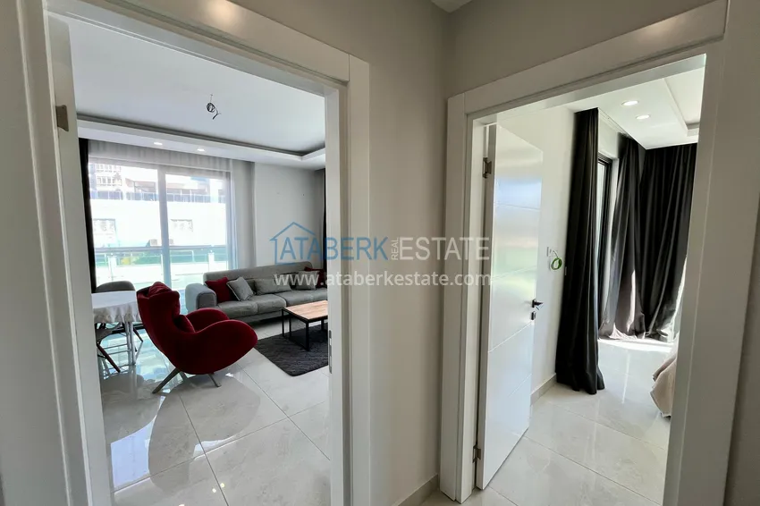 Purchase Turnkey 1+1 apartment with sea view in a complex on the beachfront — Mahmutlar, Alanya 1 