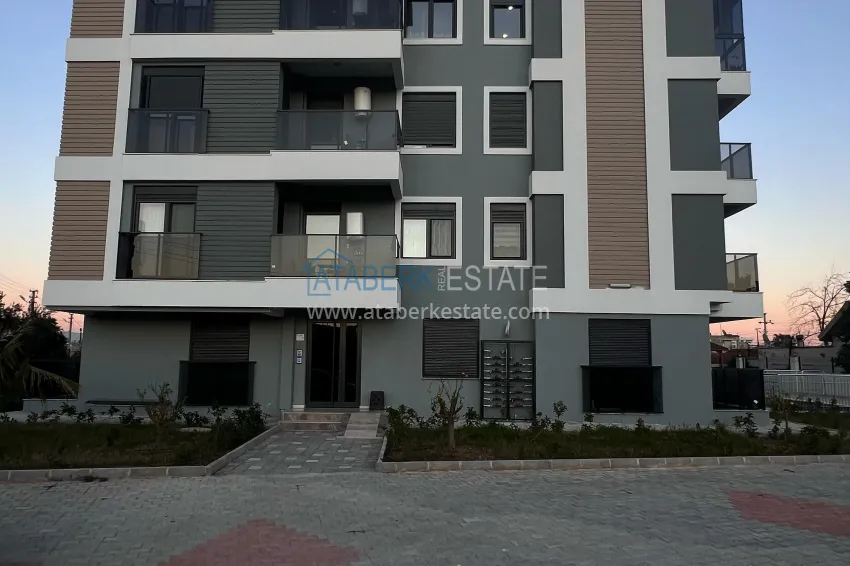 Three-room apartment from the owner in Antalya, Kepez district 2 