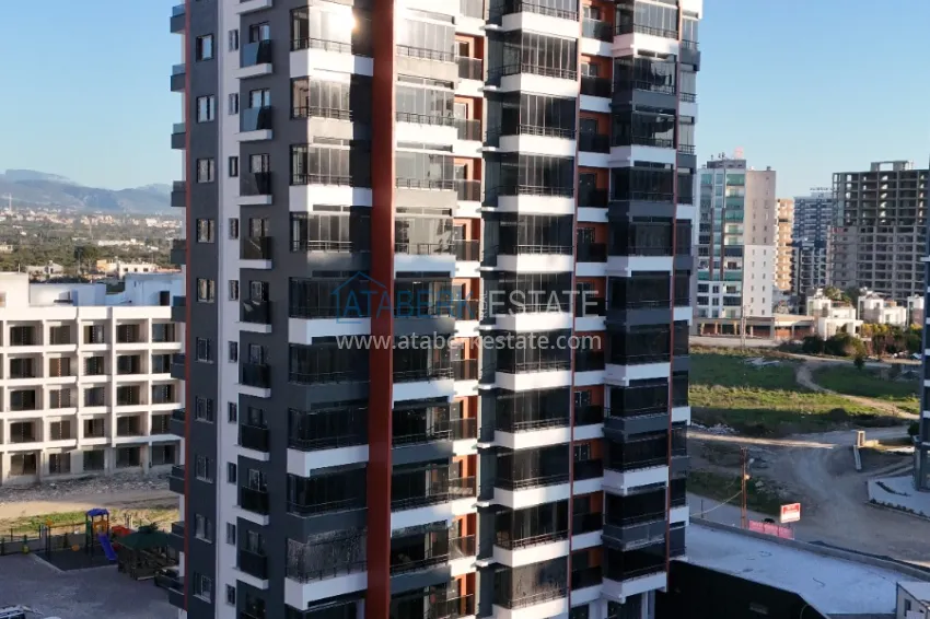 One bedroom apartment with a glazed balcony in a new complex - Tomyuk district, Mersin 2
