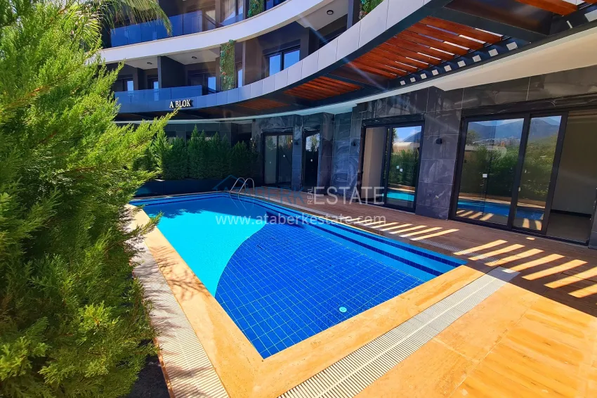 Purchase Elegant premium residential complex in Oba, Alanya 1 