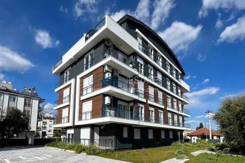 Urgent sale! Two-bedroom apartment at a bargain price in Antalya, Kepez district 1 