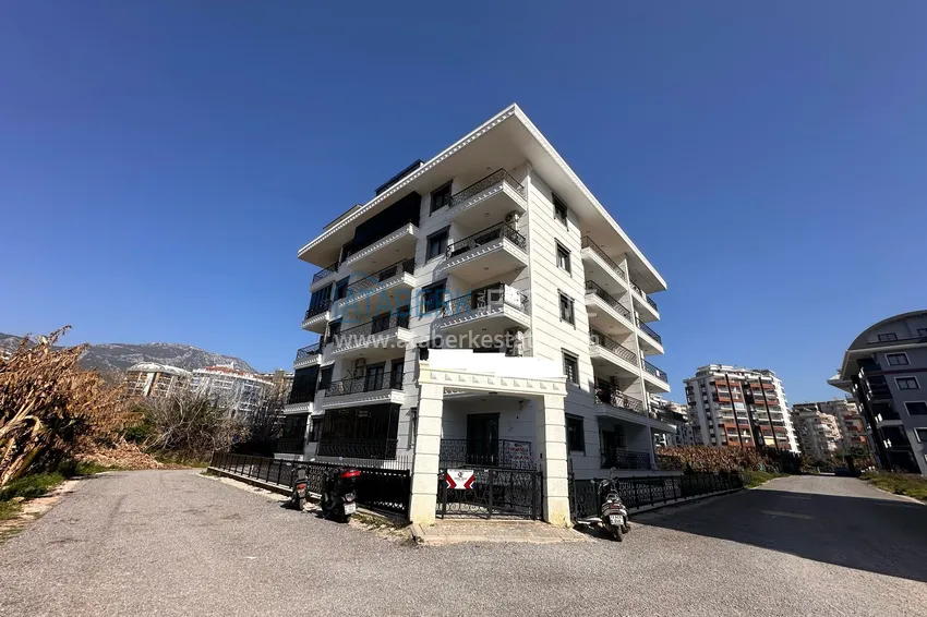 One-bedroom apartment in Mahmutlar with new modern furniture  1 