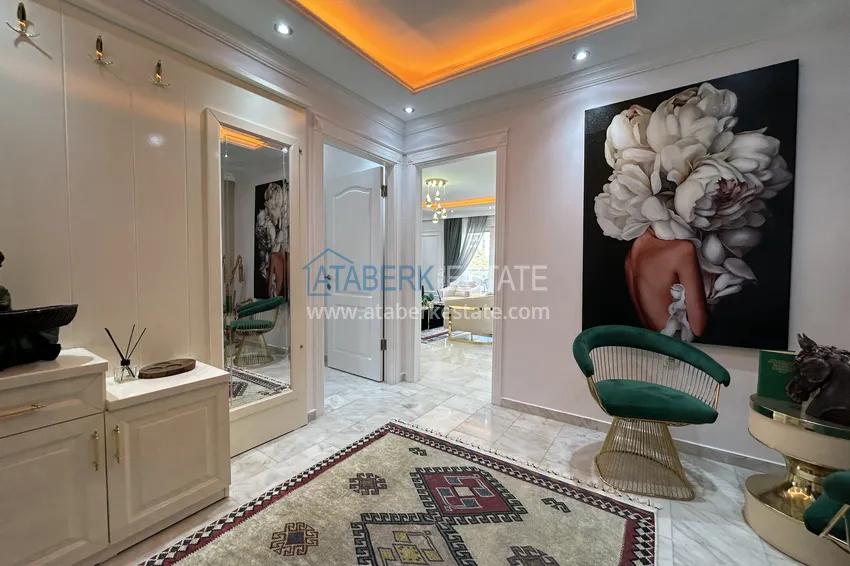 Purchase  Luxury 2+1 apartment in a prestigious complex on the beachfront — Alanya, Mahmutlar 1 