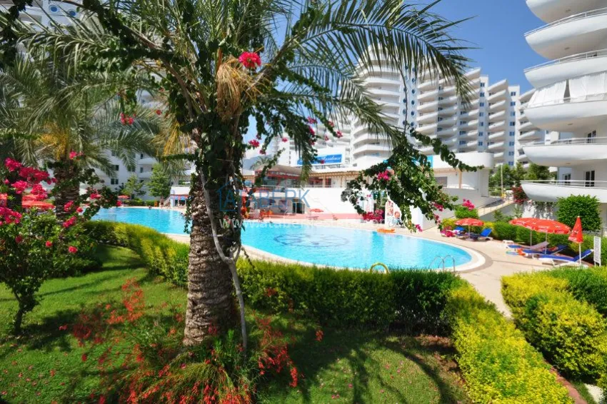 Furnished three bedroom apartment in Mahmutlar, Alanya 1 