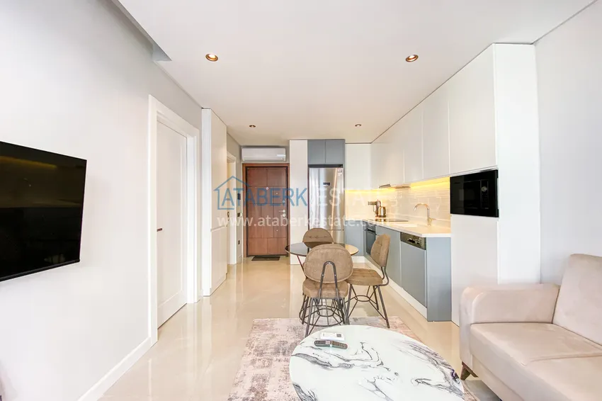 Purchase  One bedroom apartment in a modern complex — the center of Alanya, Cleopatra beach area 1 