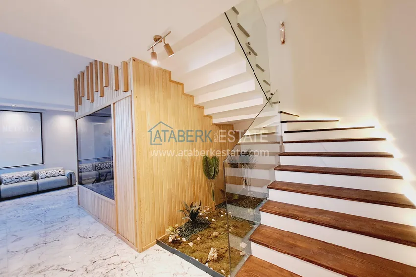 Purchase  Luxury real estate! Villas in Alanya — Incekum district. Suitable for citizenship 20 