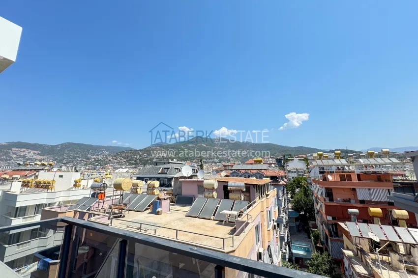 Purchase 4+1 panoramic penthouse duplex in the center of Alanya — the first coastal one, suitable for citizenship 32