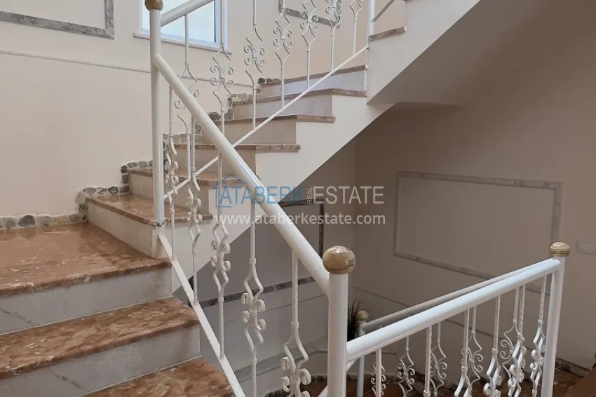 Purchase Three-level mansion in the historical center of Alanya - Kale 2