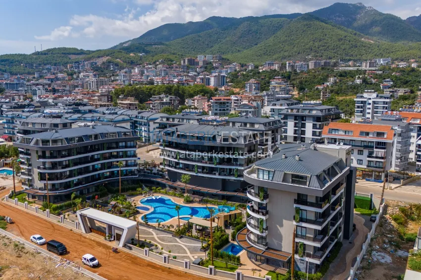 Elegant premium residential complex in Oba, Alanya 2 