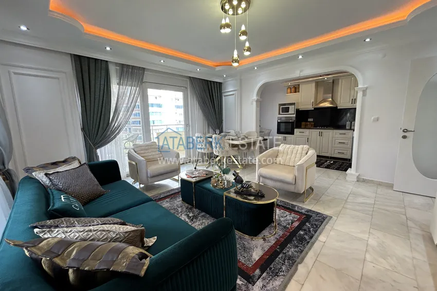 Purchase  Luxury 2+1 apartment in a prestigious complex on the beachfront — Alanya, Mahmutlar 2 