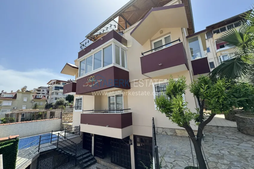 Three-level mansion in the historical center of Alanya - Kale 2
