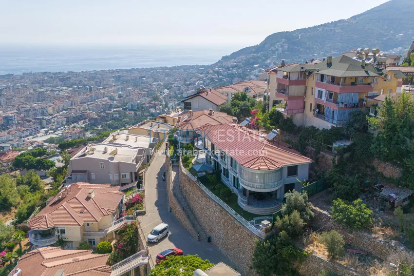 Luxury villa in Alanya — Bektash district. Panoramic view, stylish design, suitable for citizenship! 2