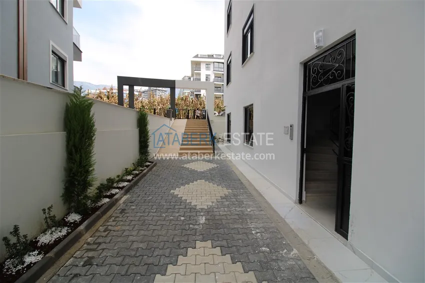 Primary property in Alanya! 1+1 apartment in a cozy boutique complex — Mahmutlar district! 3 
