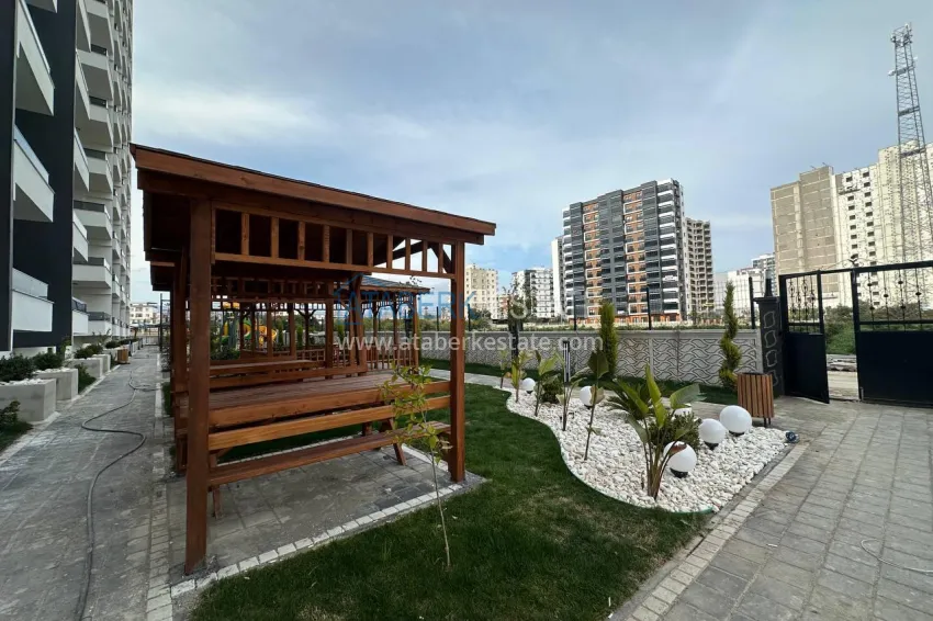 Finished one-bedroom apartments in a new complex with infrastructure — Tomyuk, Mersin 3