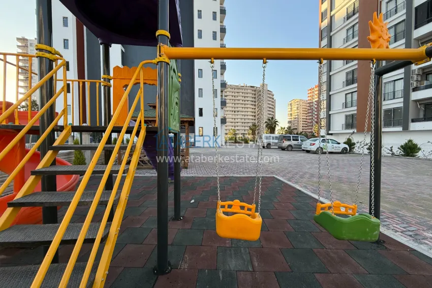 One bedroom apartment with a glazed balcony in a new complex - Tomyuk district, Mersin 3