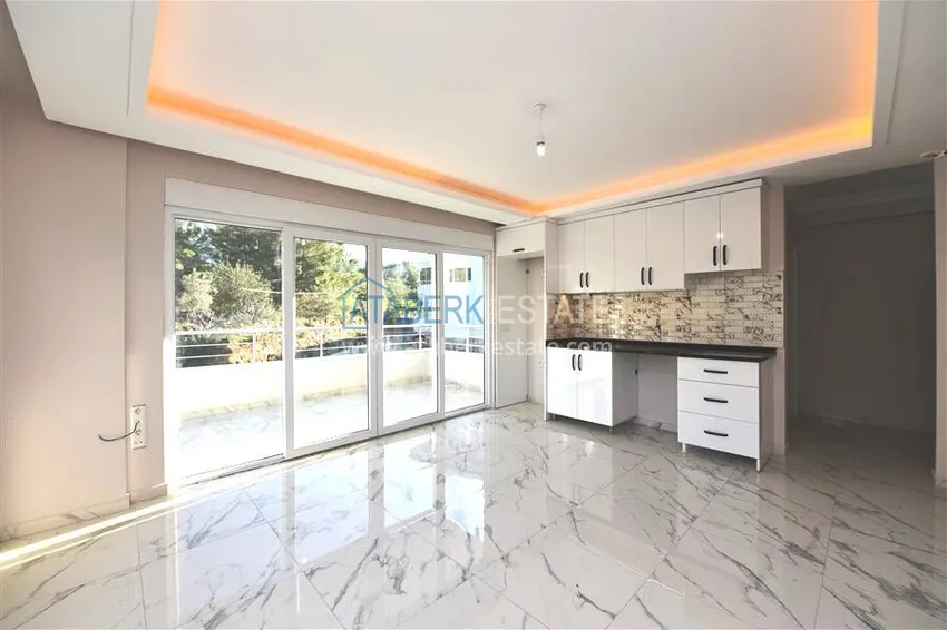 Purchase Spacious three-room apartment at a bargain price — Oba, Alanya 3 